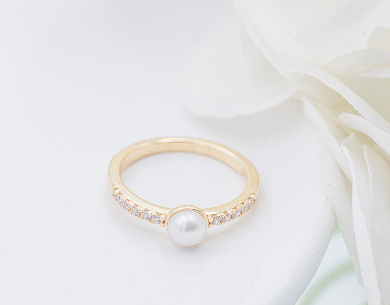 Pretty Pearl Baby Ring